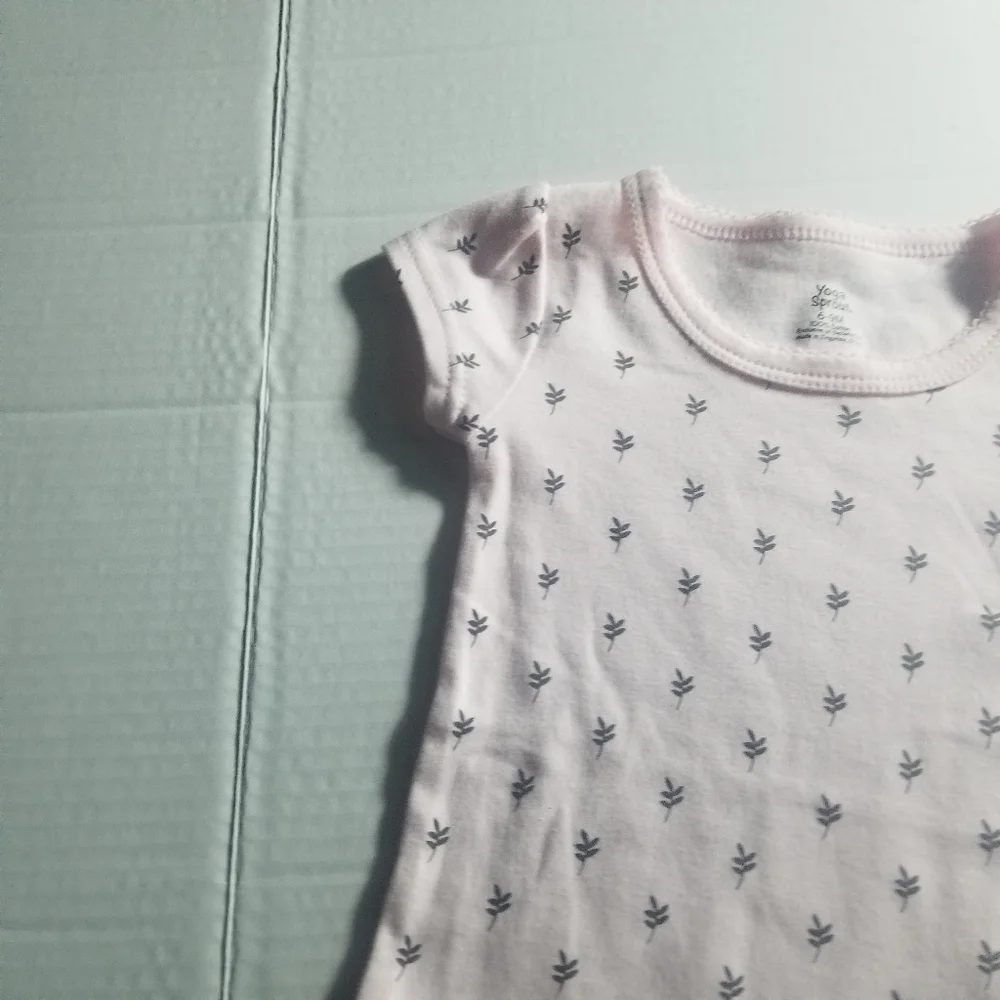 YOGA SPROUT BABY GIRL'S PINK ONESIE BODYSUIT SIZE 6 TO 9 MONTHS 100% COTTON